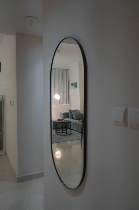 Step Into Serenity - Discover Modern Living In 1Br Apartment With Panoramic Views In Dubai Marina Near Jbr Walk, Beach And Bla Bla Club Экстерьер фото